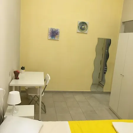 Beatrice Nocleg ze śniadaniem Neapol